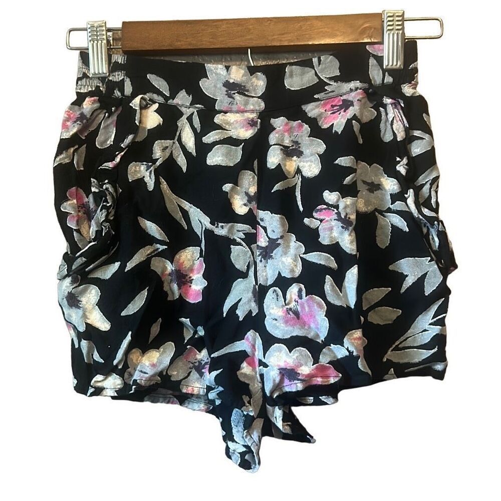 Floral Print Shorts High Waist Ruffle Detail Black Trendy Casual
